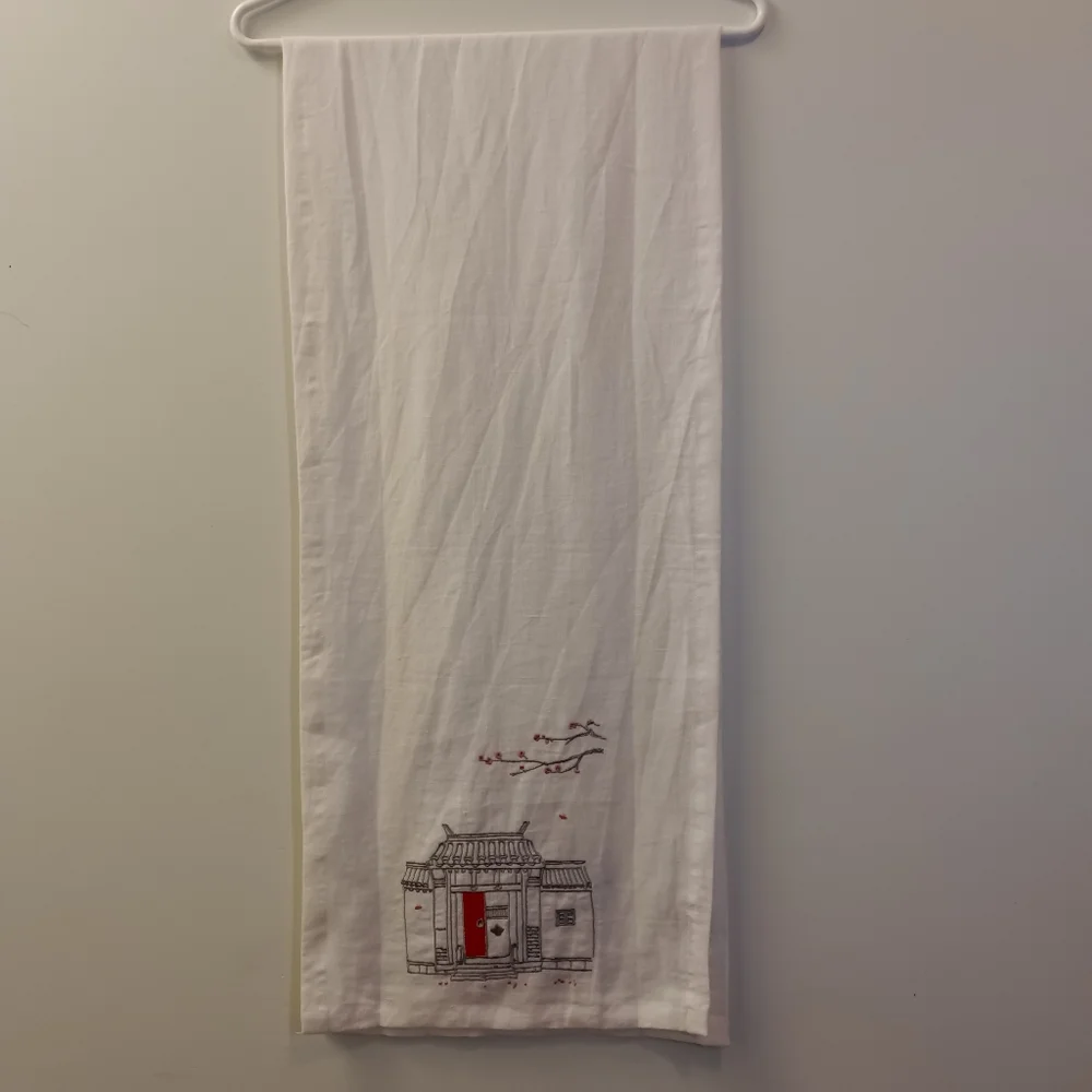 Linen Chinoiserie Table Runner